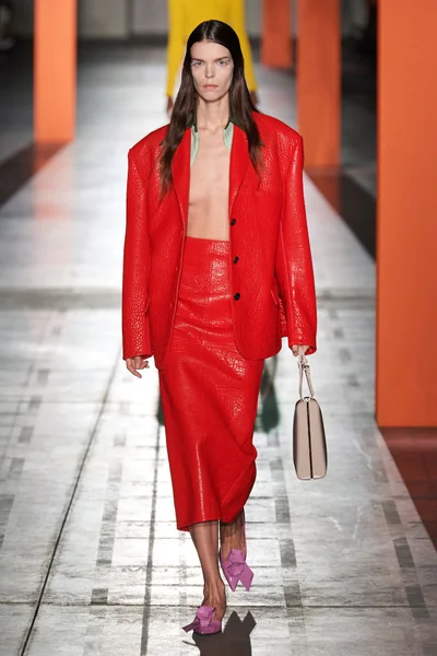 Look 23